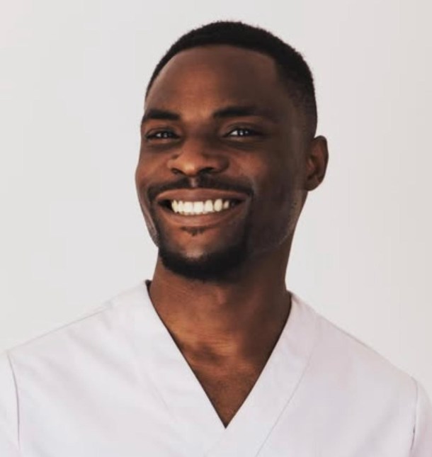 Armel Mboule Moussounde ostéopathe